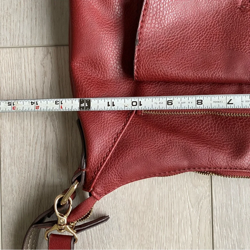 Burgundy shoulder or crossbody bag - Picture 13 of 16